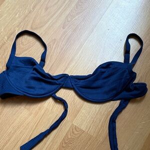 Monday swimwear bra top navy rib V bikini top XL